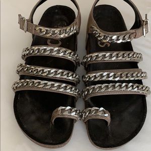 Sam Edelman “Birkenstock-like” sandals